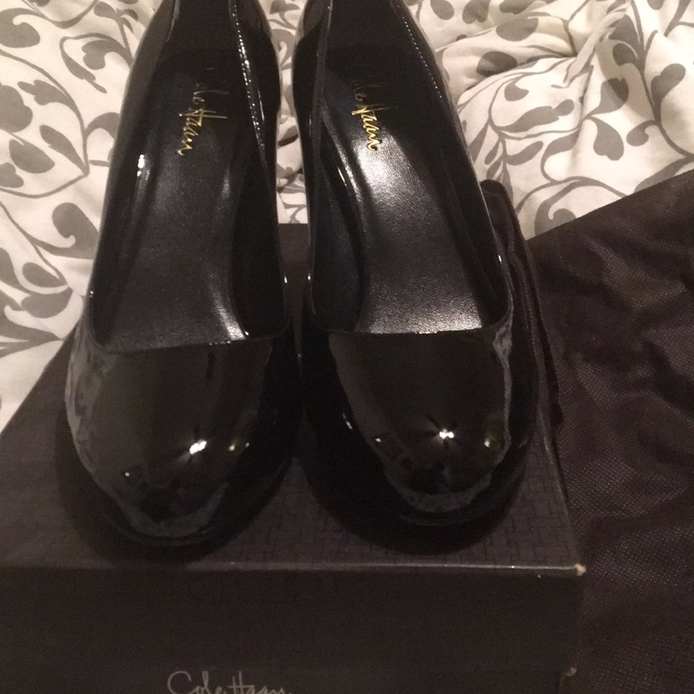 Black paten Cole haan pumps